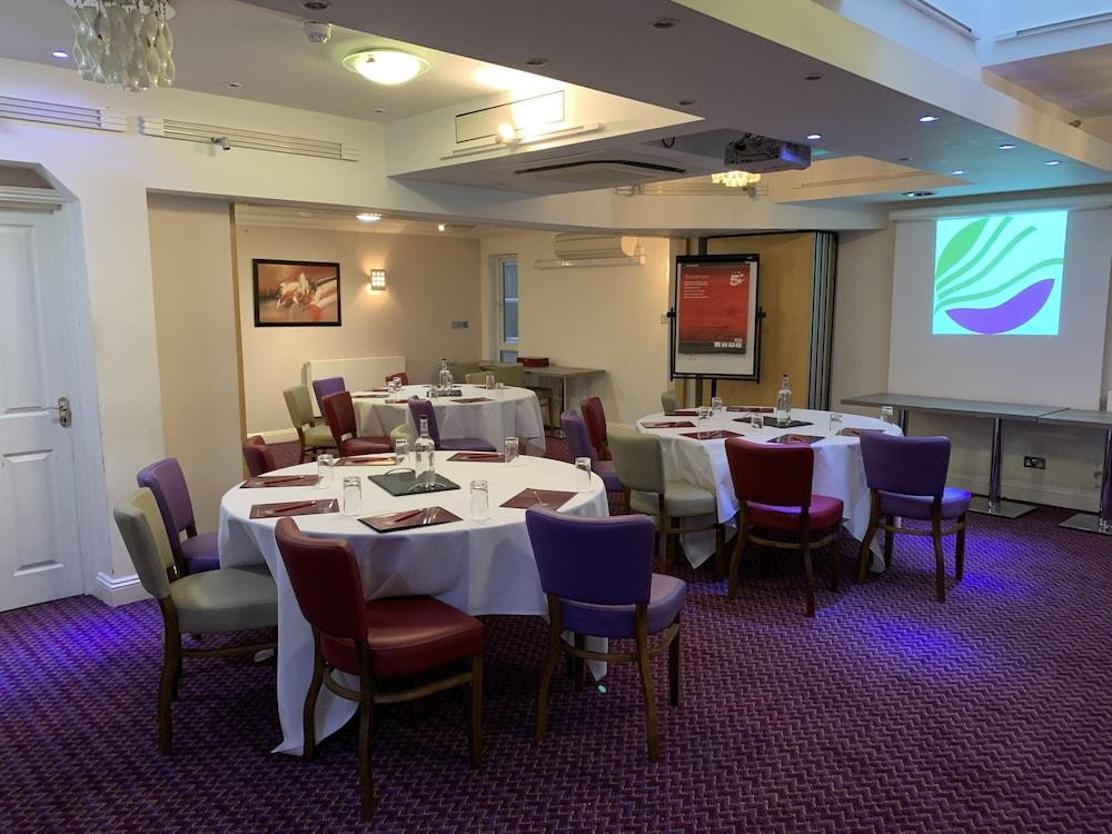 The Queensgate Hotel Peterborough Dış mekan fotoğraf